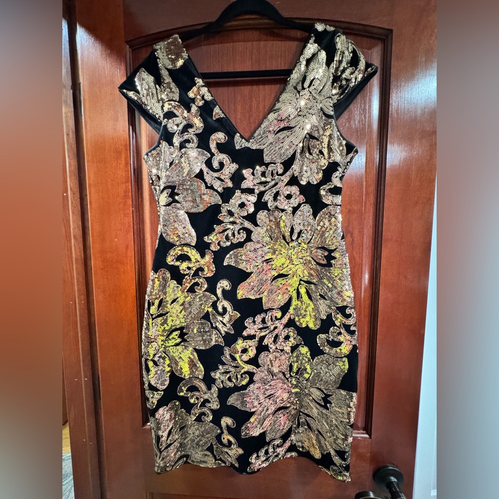 Guess Black Floral Sequin V-Neck Dress
